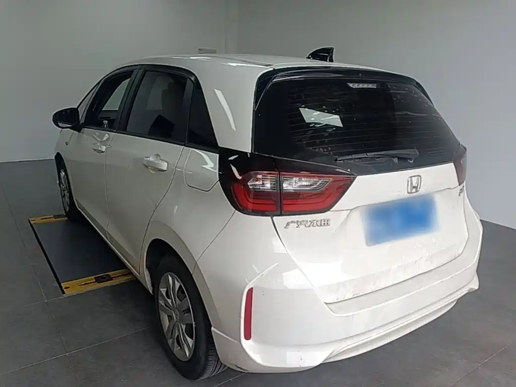 Honda Fit — миниатюра 5