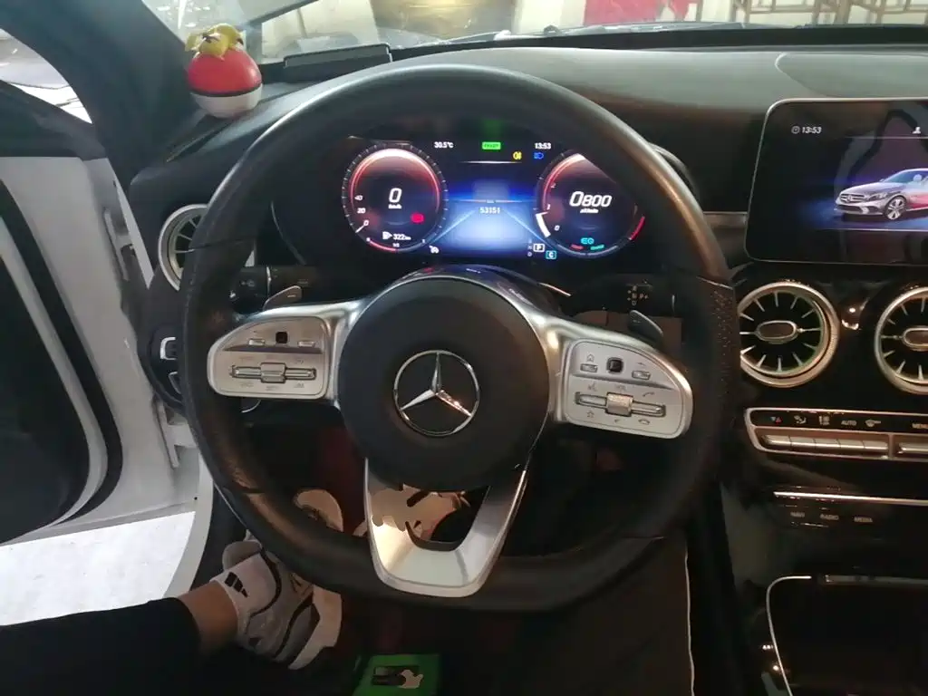 Mercedes-Benz C-Class — миниатюра 11