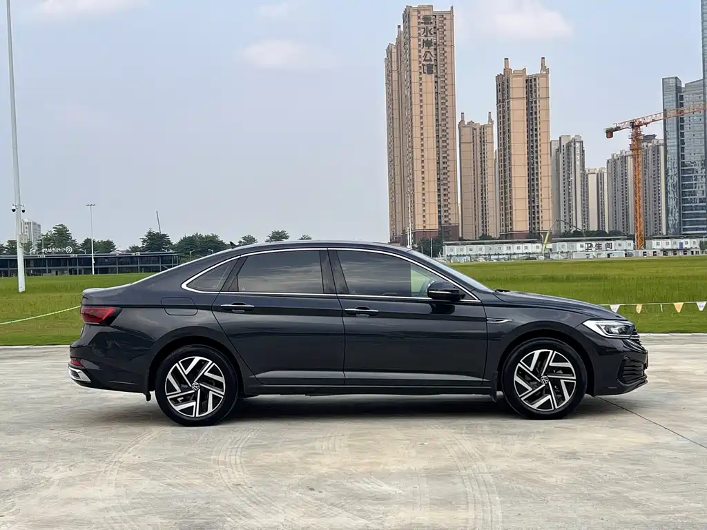 Volkswagen Sagitar — миниатюра 7