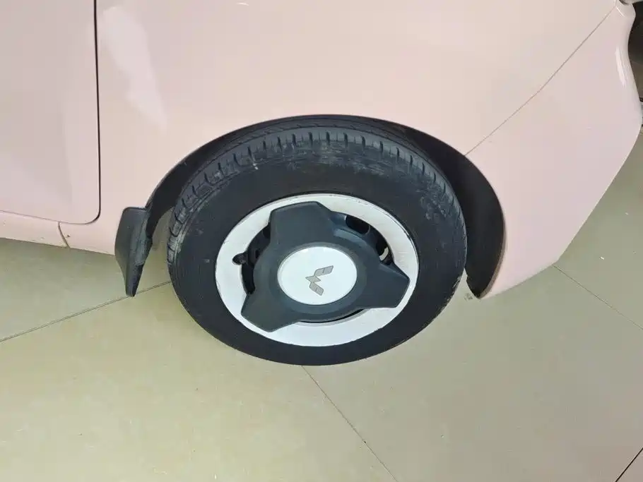 Wuling MINIEV — миниатюра 6