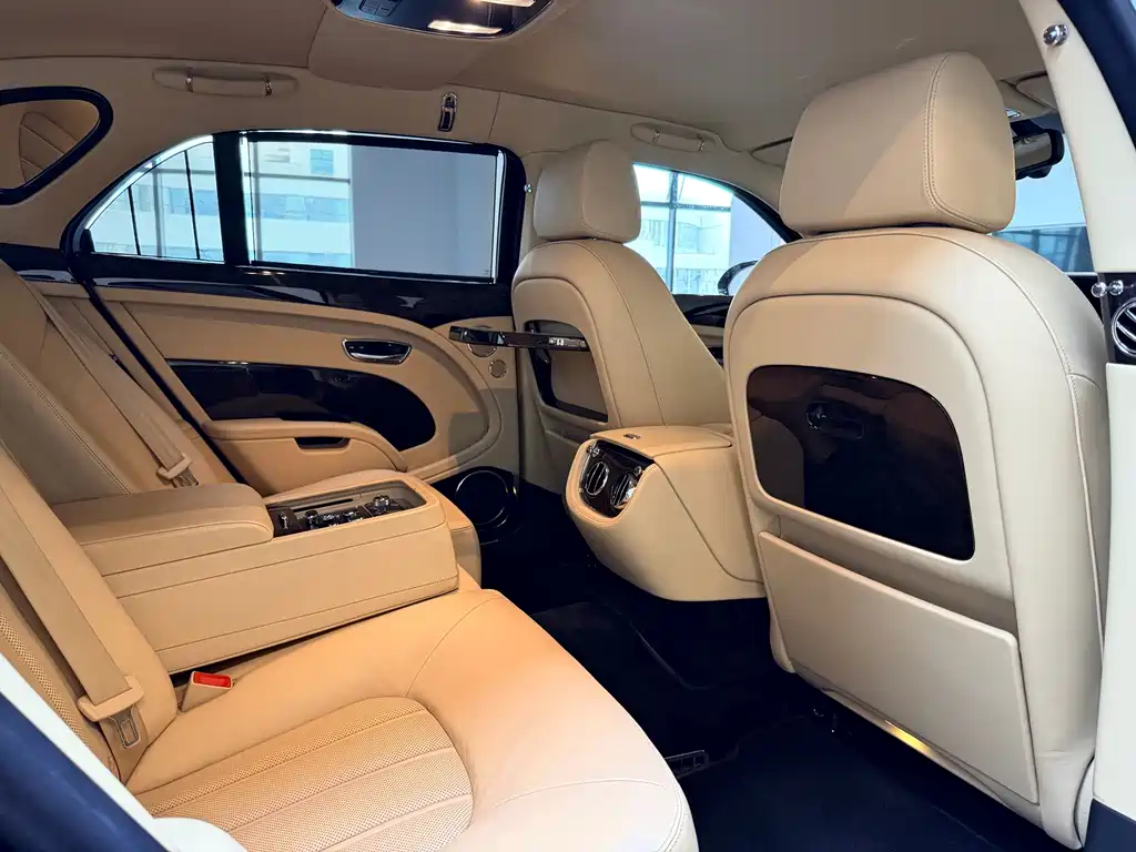 Bentley Mulsanne — миниатюра 15