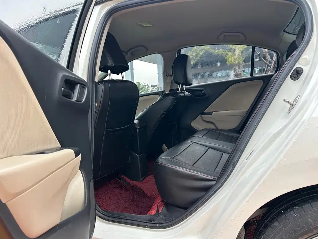 Honda City — миниатюра 8