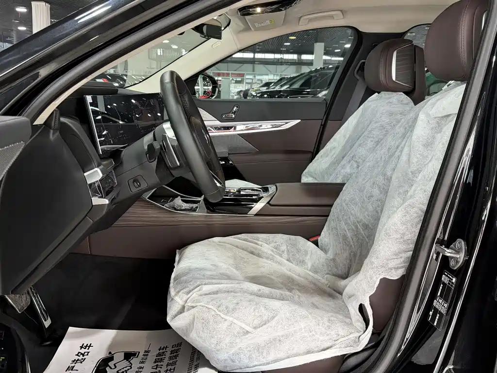 BMW 7 Series 7 2023 740Li Lead M Sport