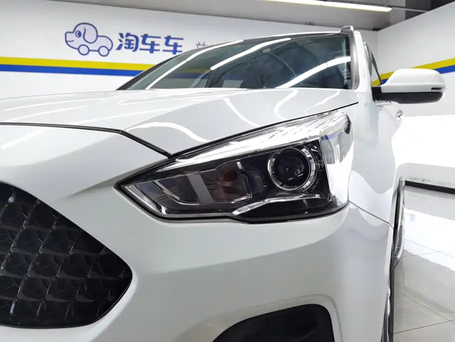 Haval M6 — миниатюра 5