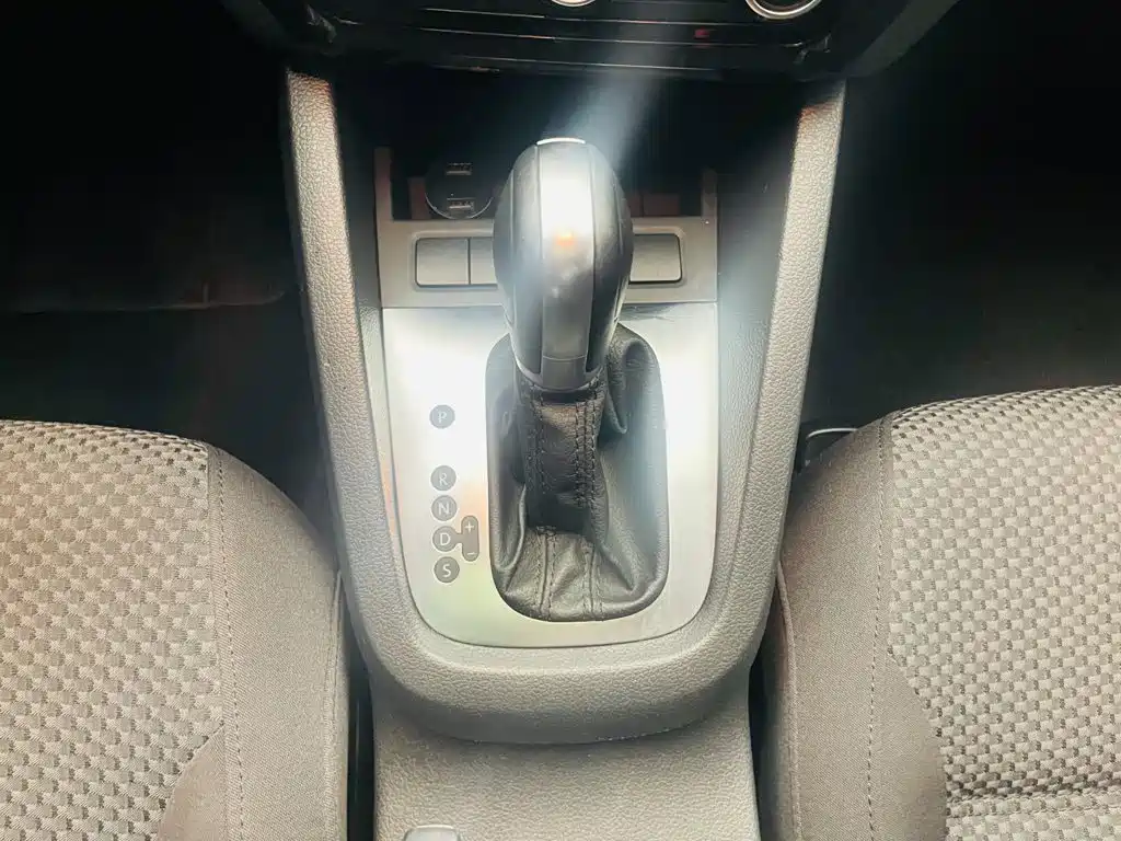 Volkswagen Sagitar — миниатюра 17