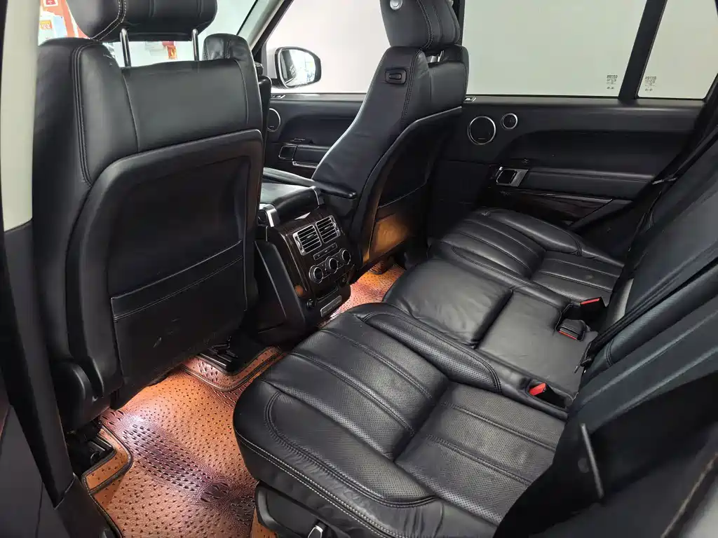 Land Rover Range Rover — миниатюра 9