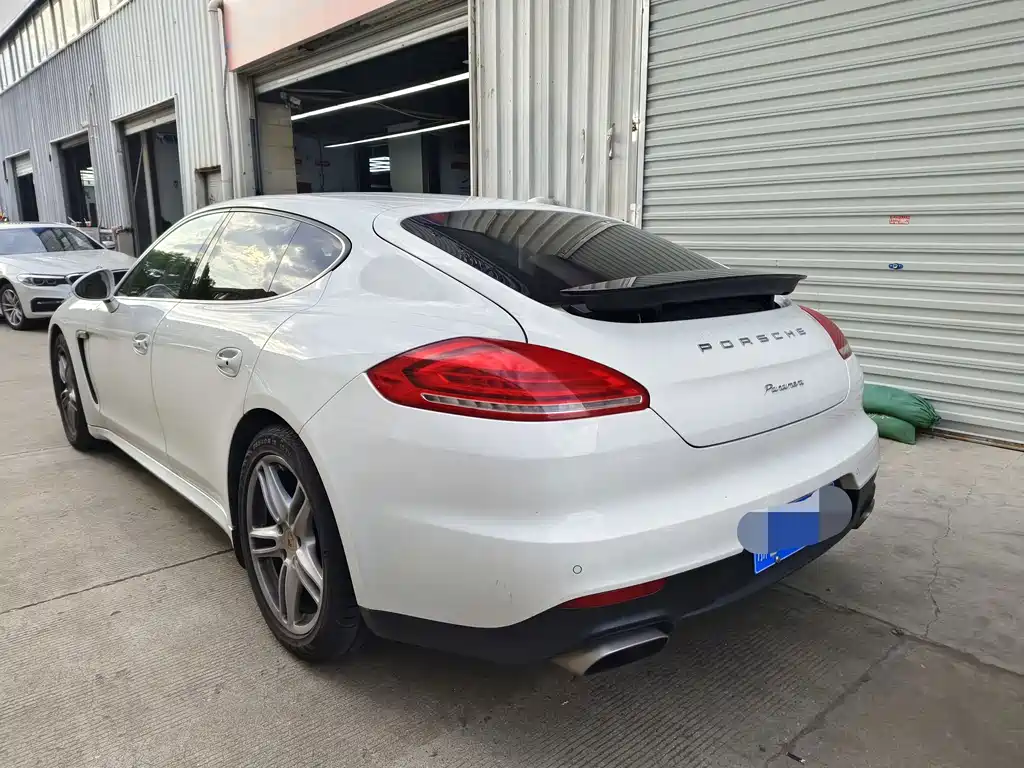 Porsche Panamera — миниатюра 12