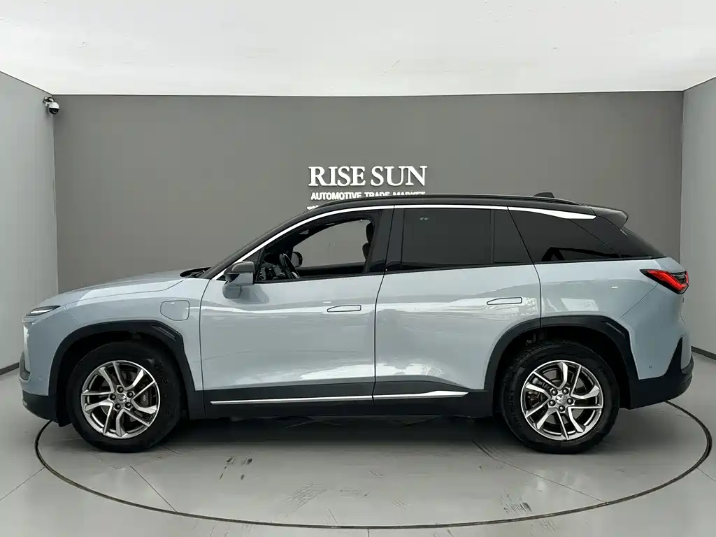 NIO ES6 — миниатюра 4