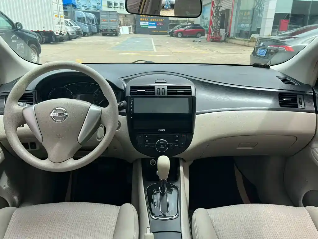 Nissan Tiida — миниатюра 5