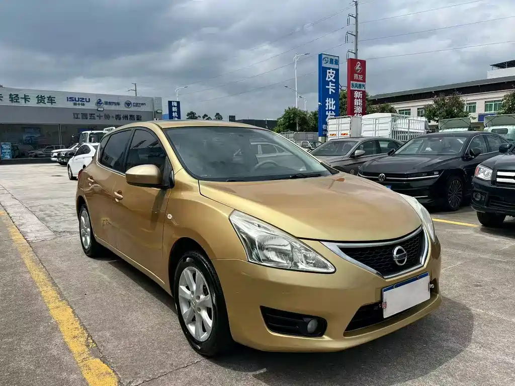 Nissan Tiida — миниатюра 3
