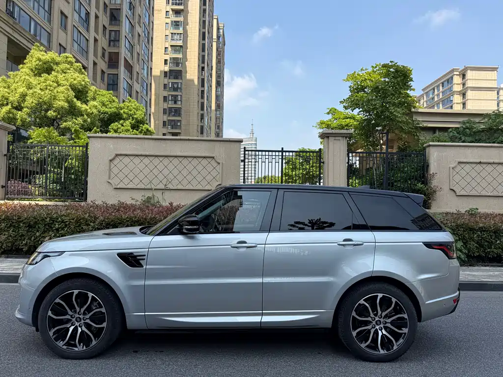 Land Rover Sport — миниатюра 7