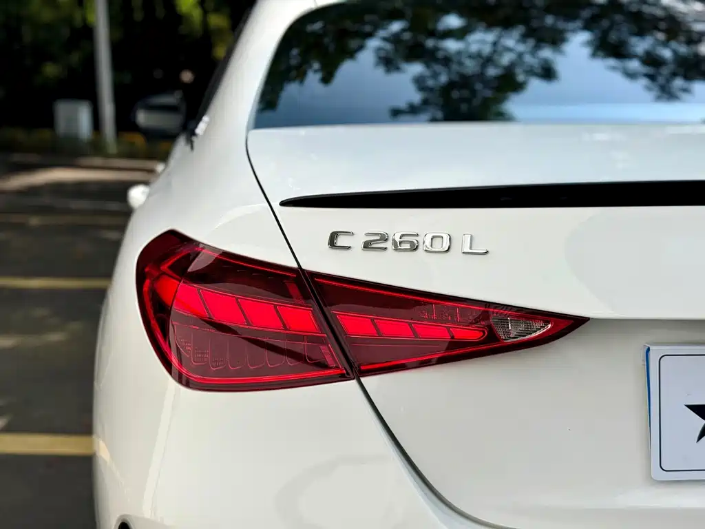 Mercedes-Benz C-Class — миниатюра 21