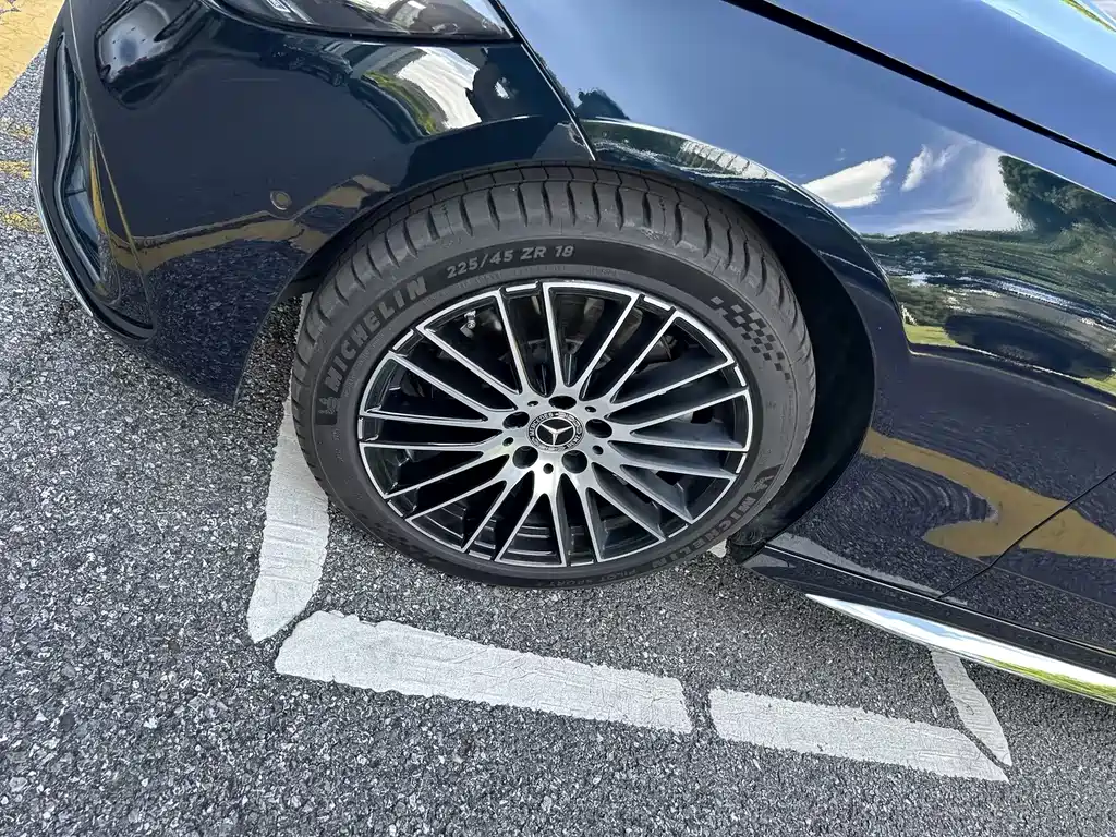 Mercedes-Benz C-Class — миниатюра 4