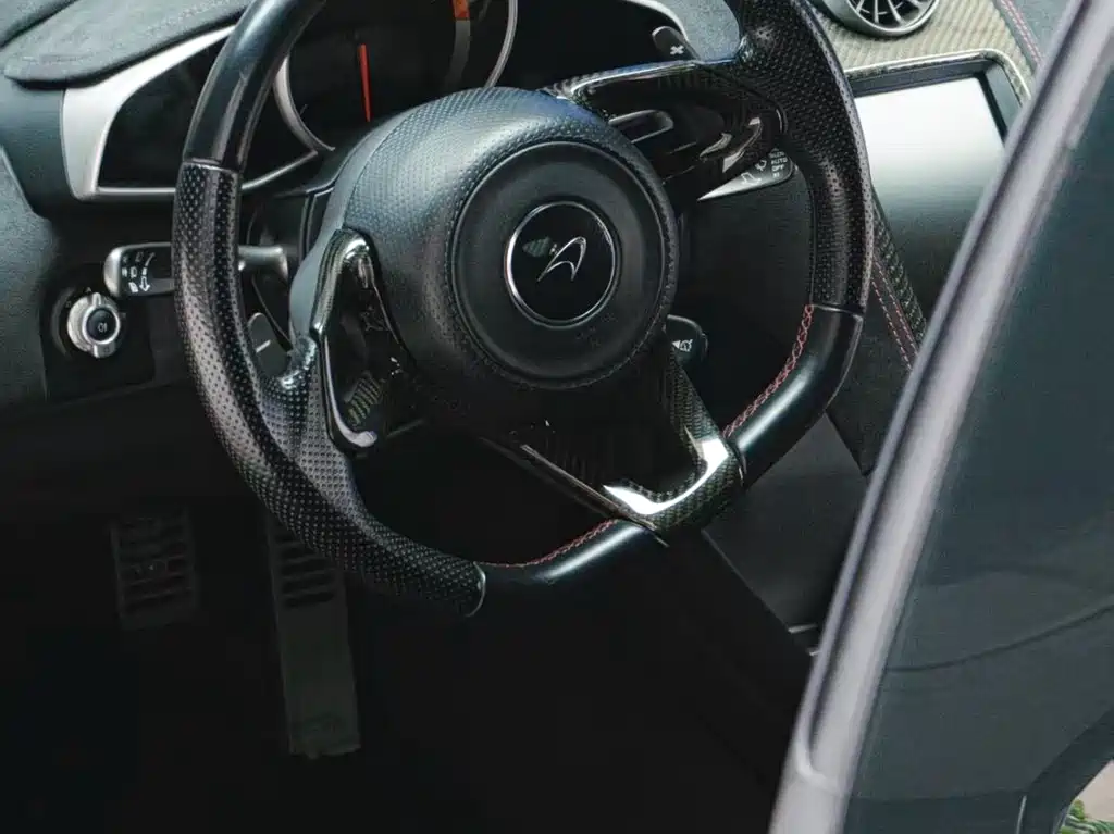 McLaren 650S — миниатюра 3
