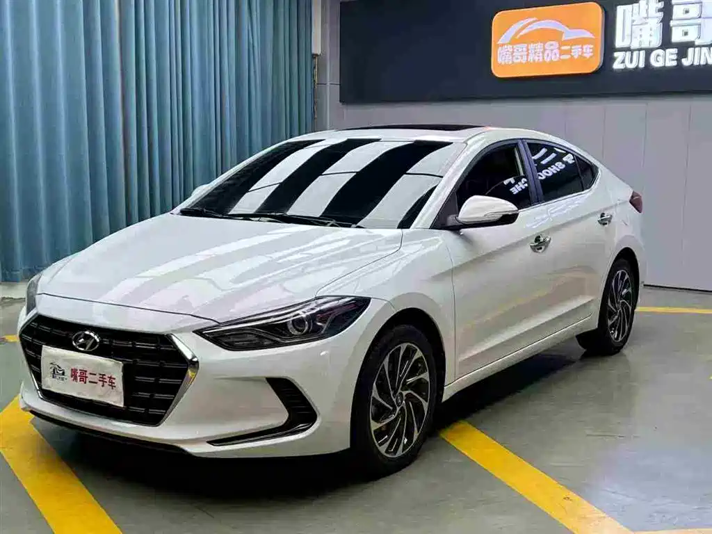 Hyundai Elantra 2021