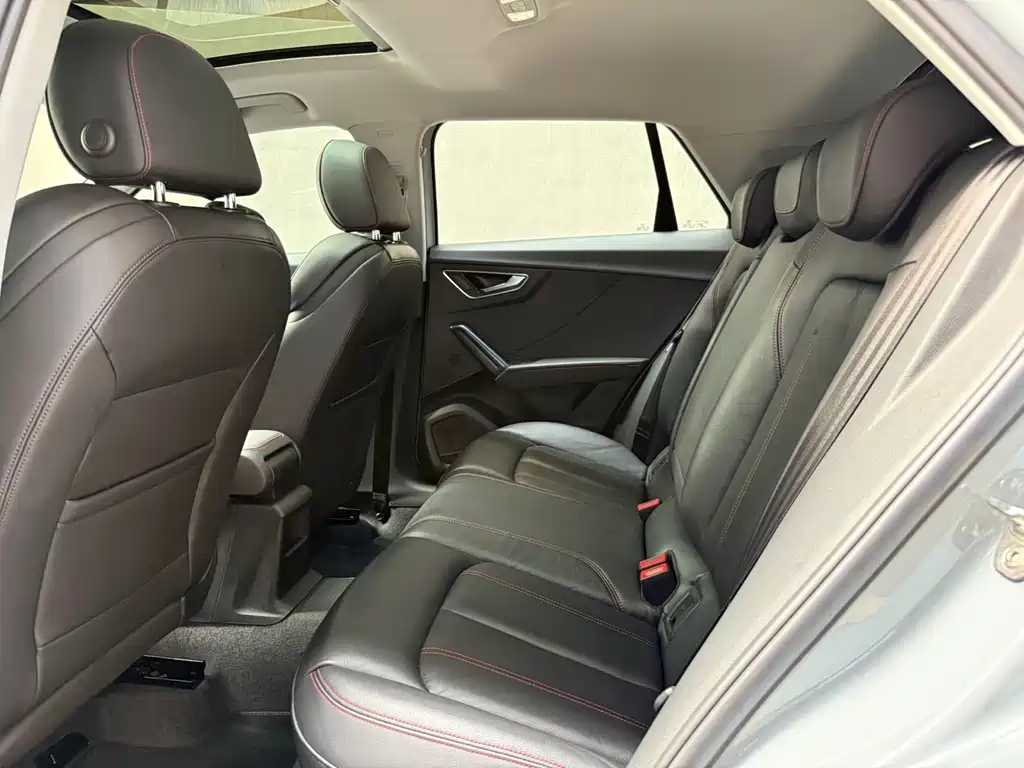 Audi Q2L — миниатюра 10