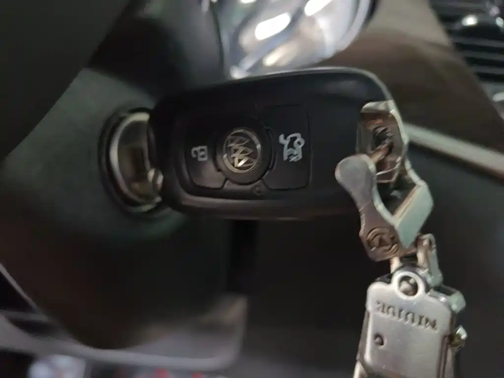 Buick Verano — миниатюра 9