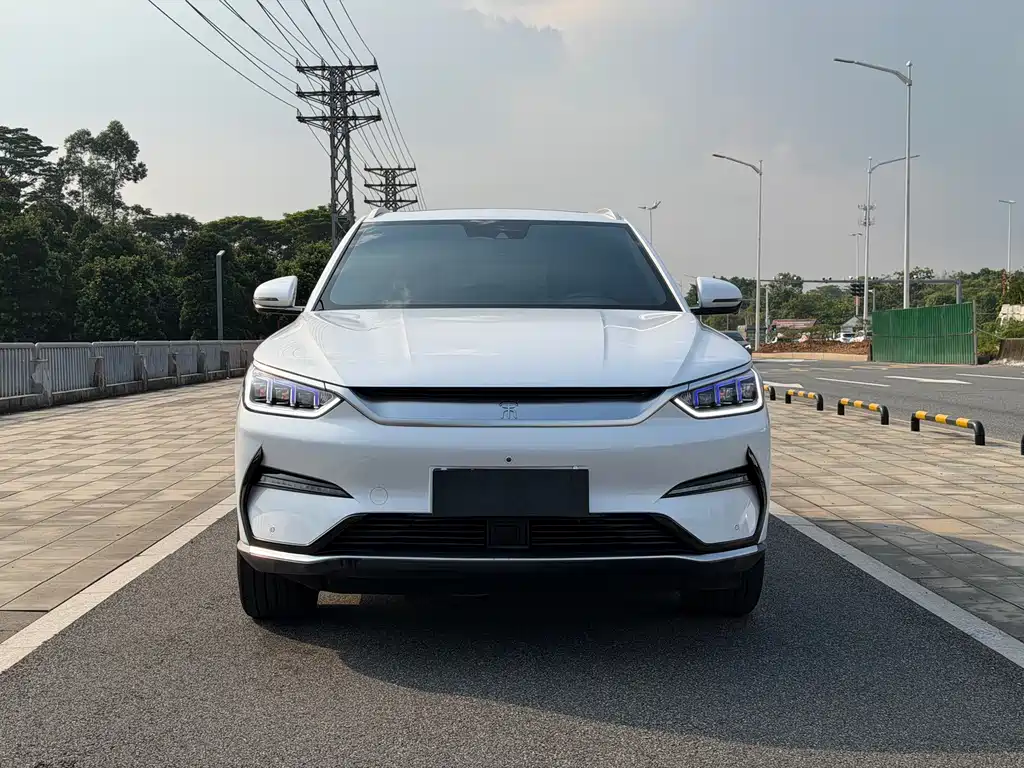 BYD PLUS New Energy — миниатюра 2