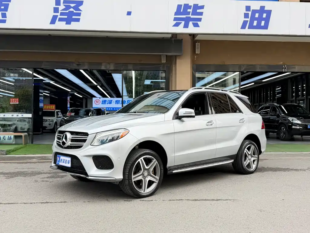 Mercedes-Benz GLE 2016