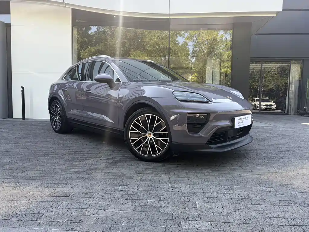 Porsche Macan EV — миниатюра 3
