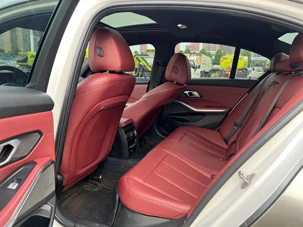 BMW 3 Series — миниатюра 6