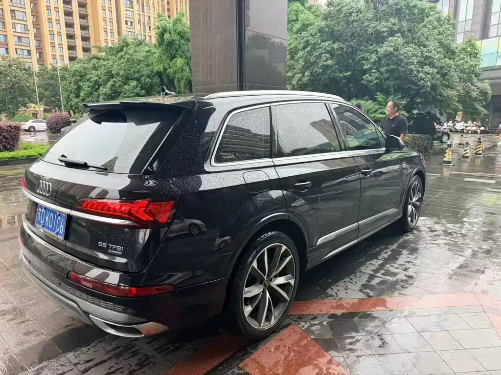 Audi Q7 2021 55 TFSI quattro S line Sport