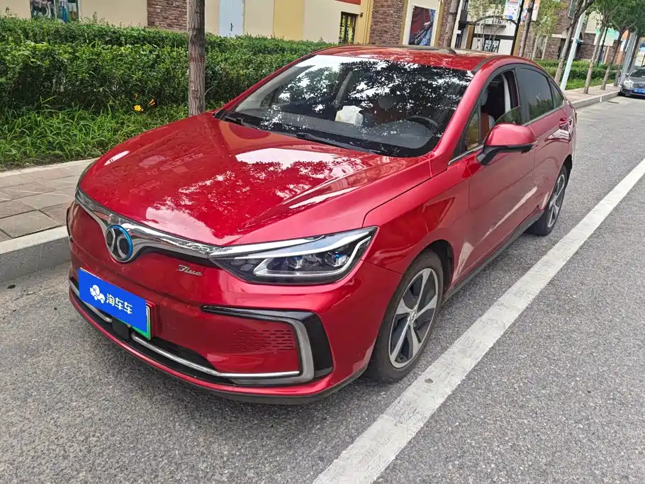 BAIC EU5