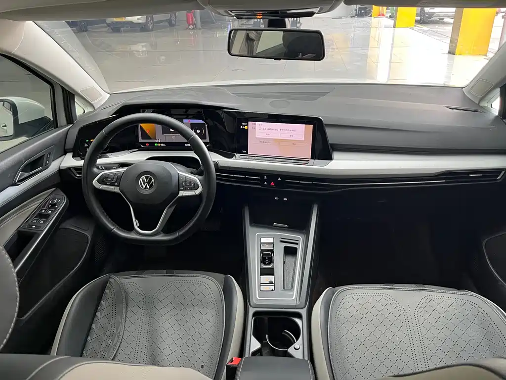 Volkswagen Golf — миниатюра 9