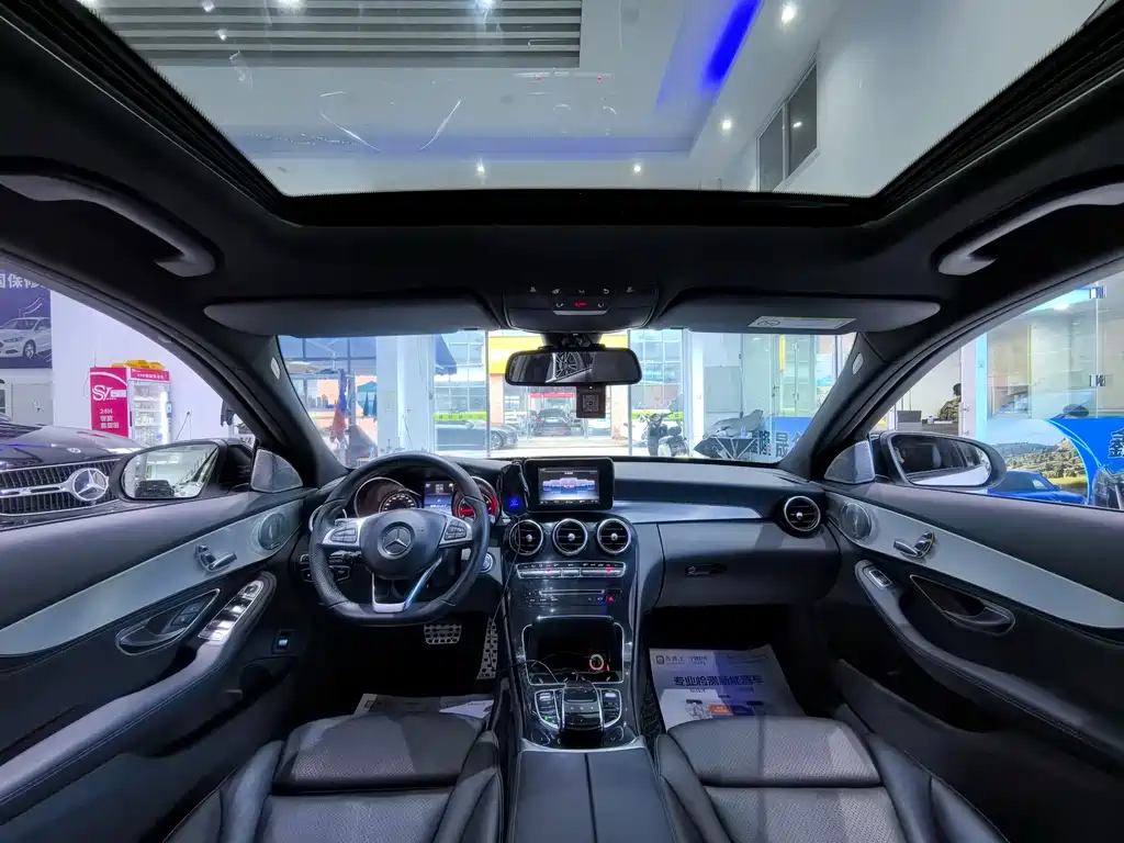Mercedes-Benz C-Class — миниатюра 13