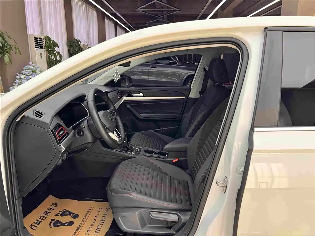Volkswagen Lavida — миниатюра 9