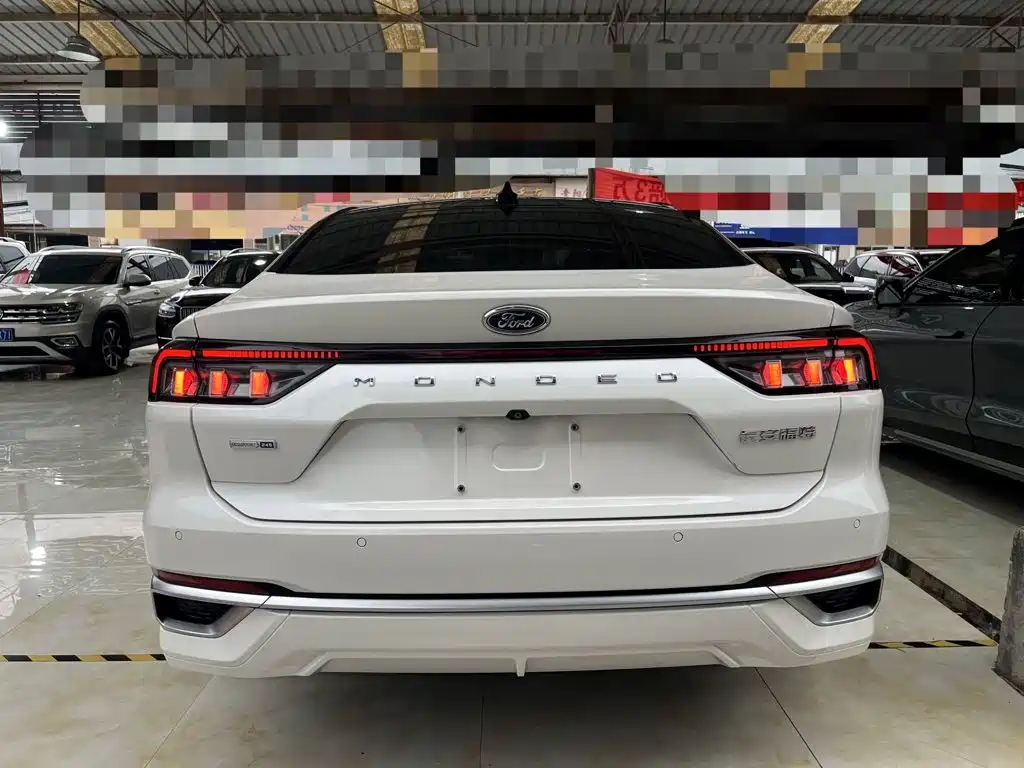 Ford Mondeo — миниатюра 5