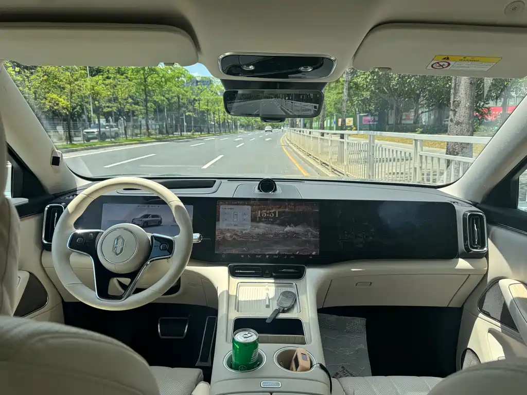Aito M8 2025 Max+ 53.4kWh 6 мест (192 )