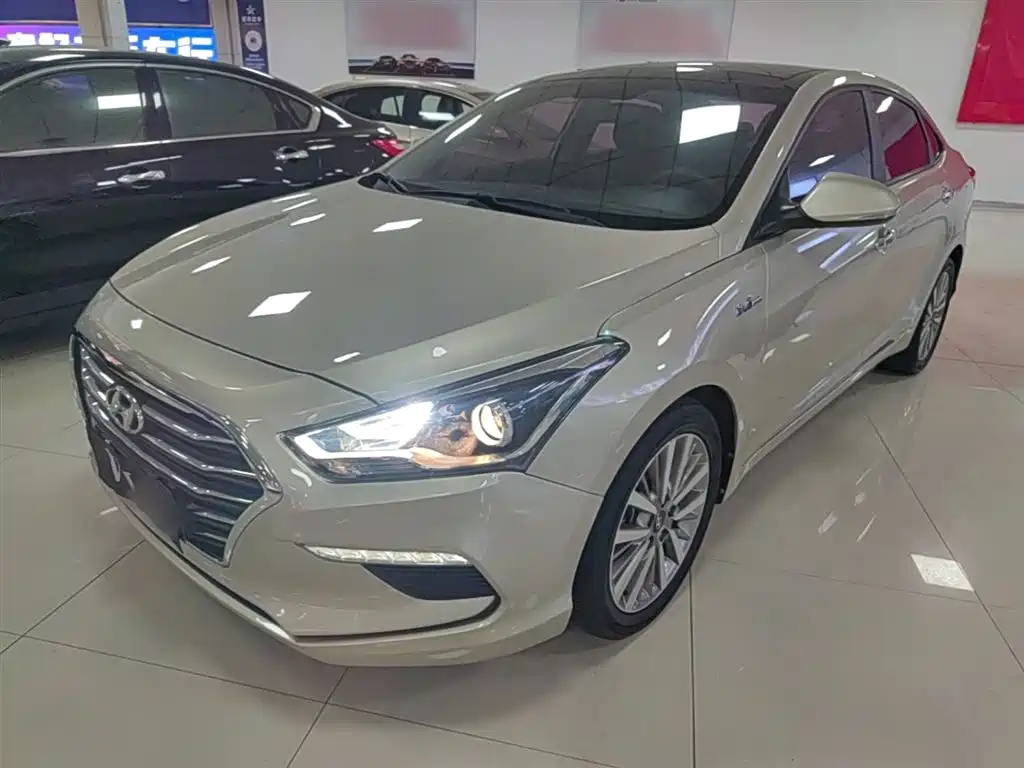 Купить Hyundai Mistra