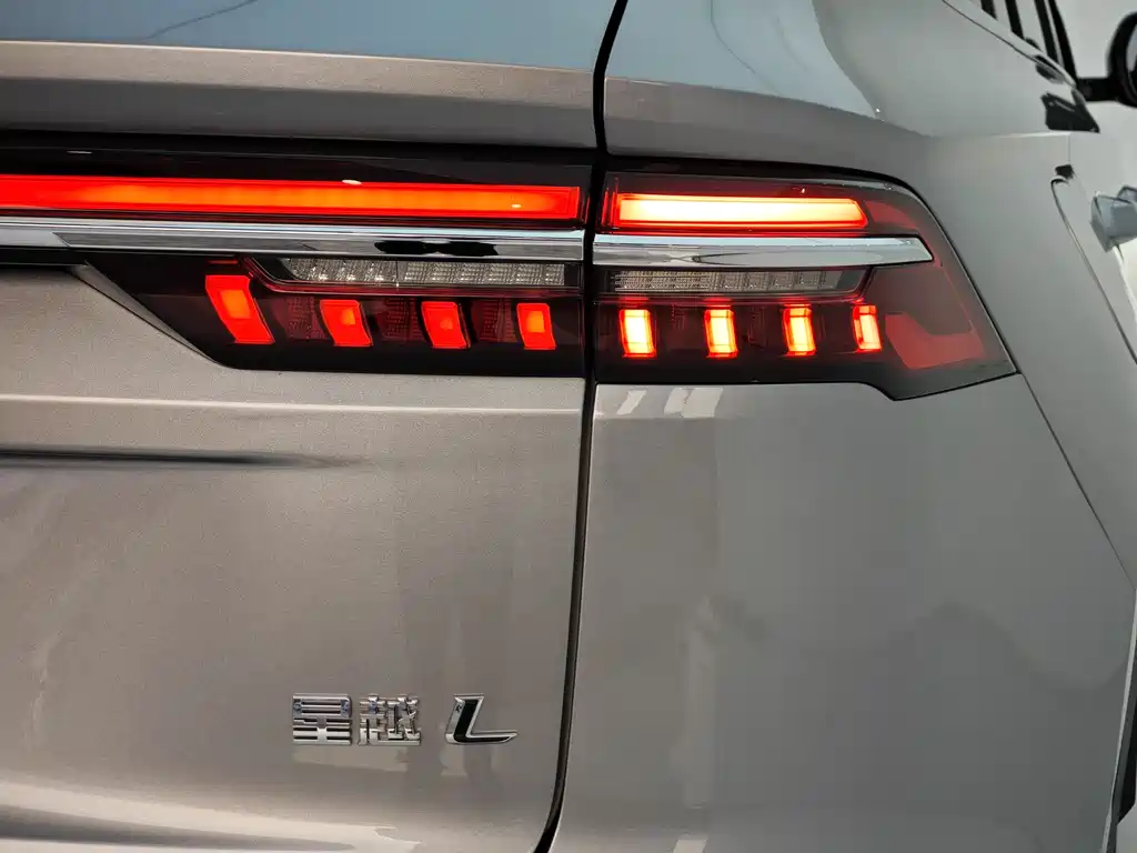 GEELY AUTOMOBILE XINGYUE L