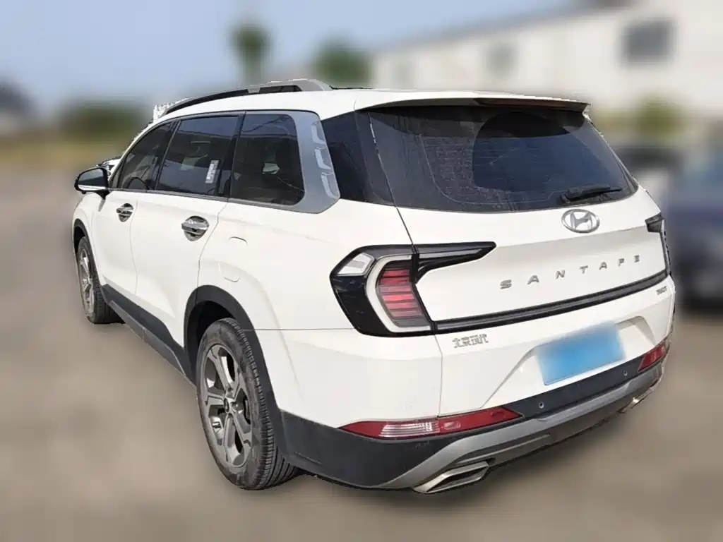 Hyundai Santa Fe — миниатюра 7
