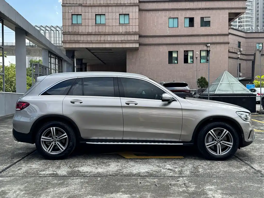 Mercedes-Benz GLC — миниатюра 32