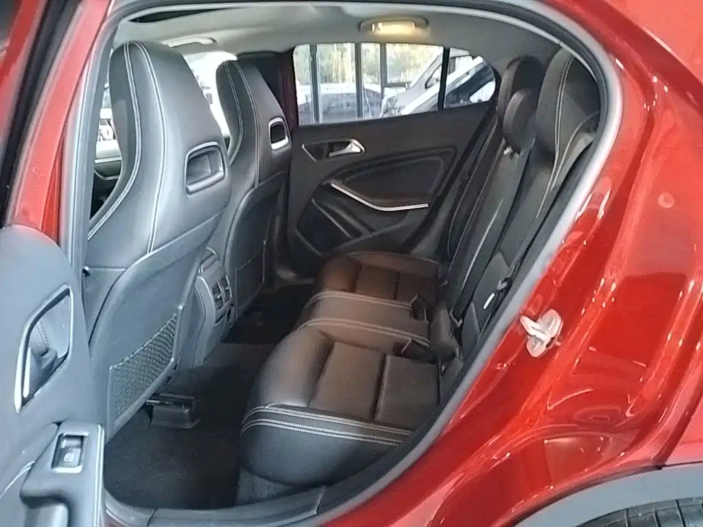 Mercedes-Benz GLA — миниатюра 17