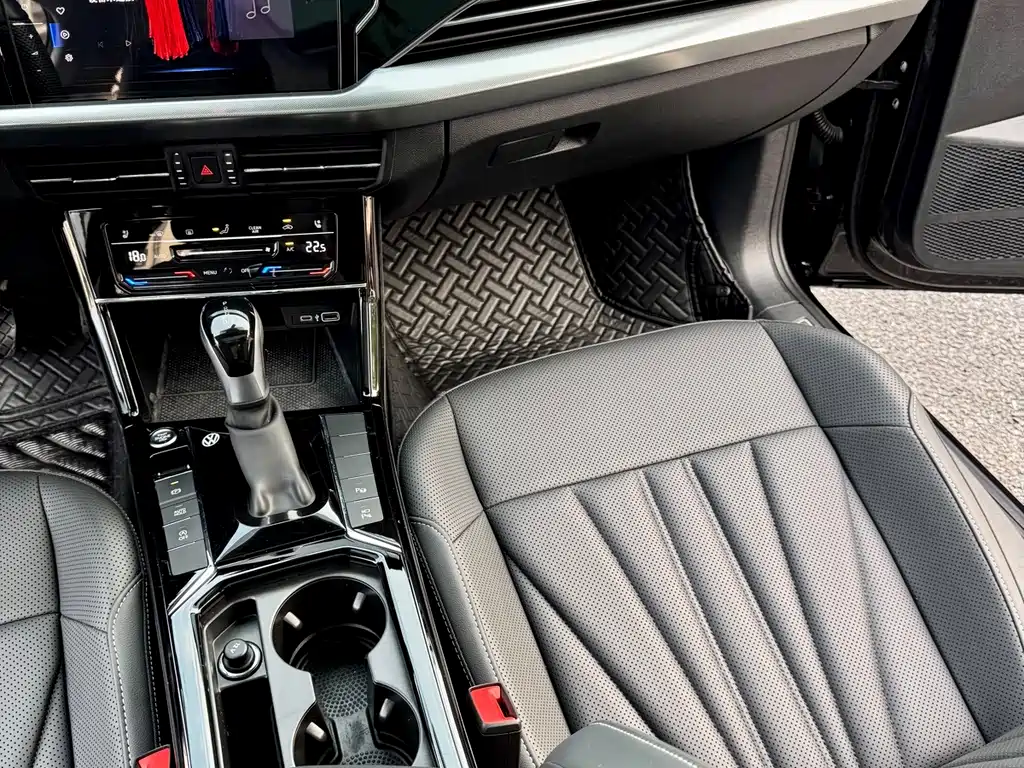 Volkswagen Passat — миниатюра 13