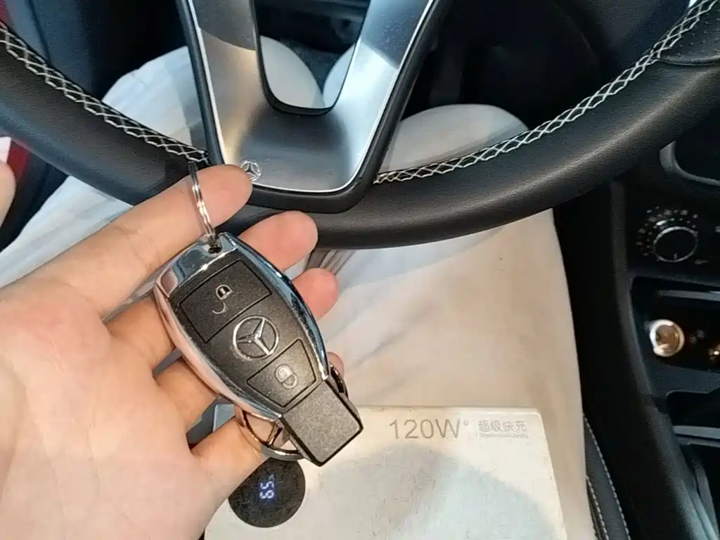 Mercedes-Benz GLA — миниатюра 9