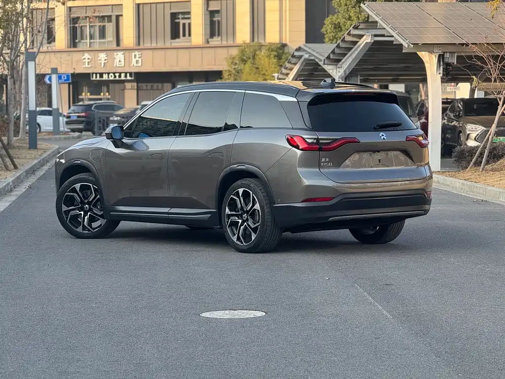 NIO NIO ES8