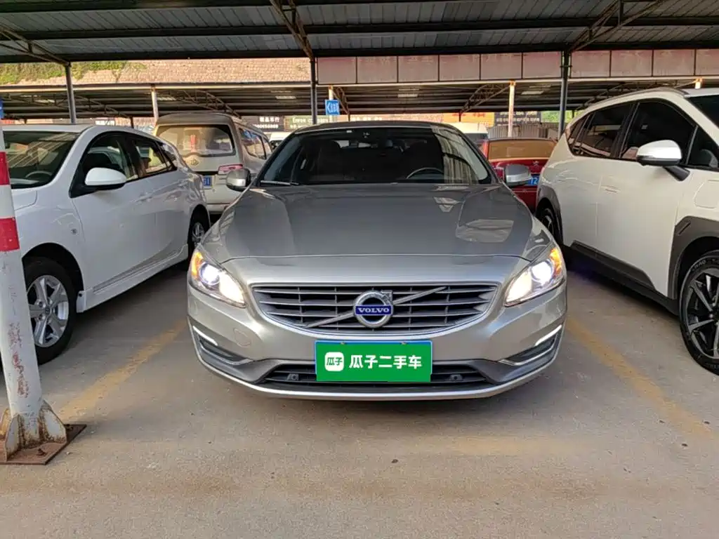 Volvo S60 — миниатюра 3