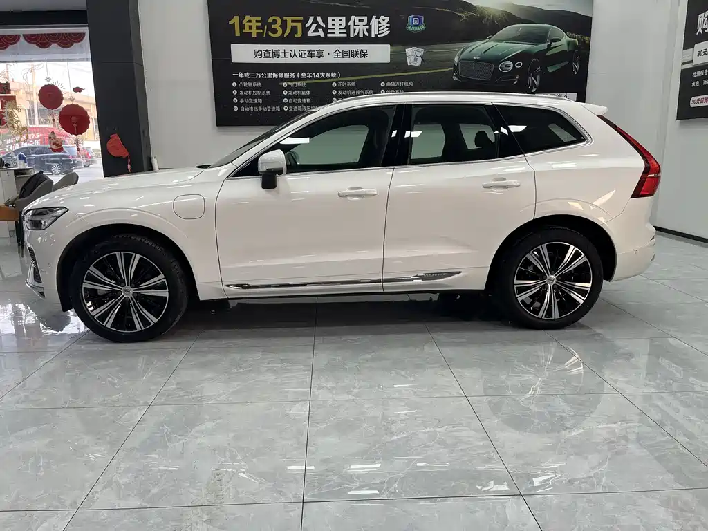 Volvo XC60 PHEV — миниатюра 18