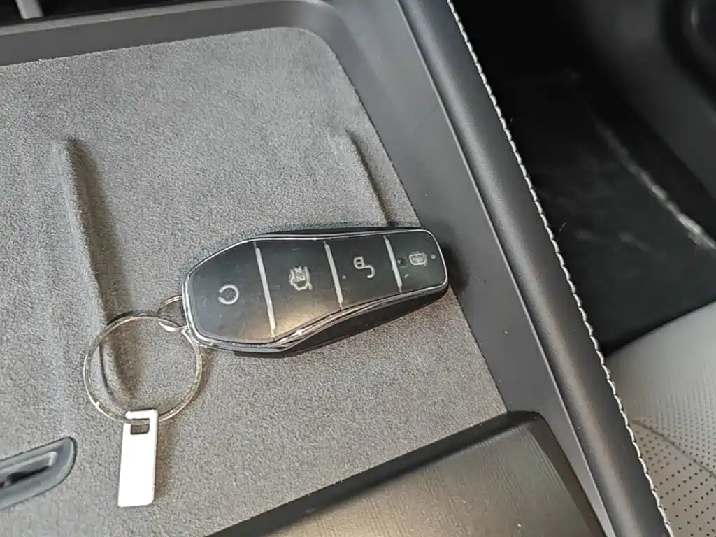 BYD Seals 06 DM-i версия для путешествий — миниатюра 9