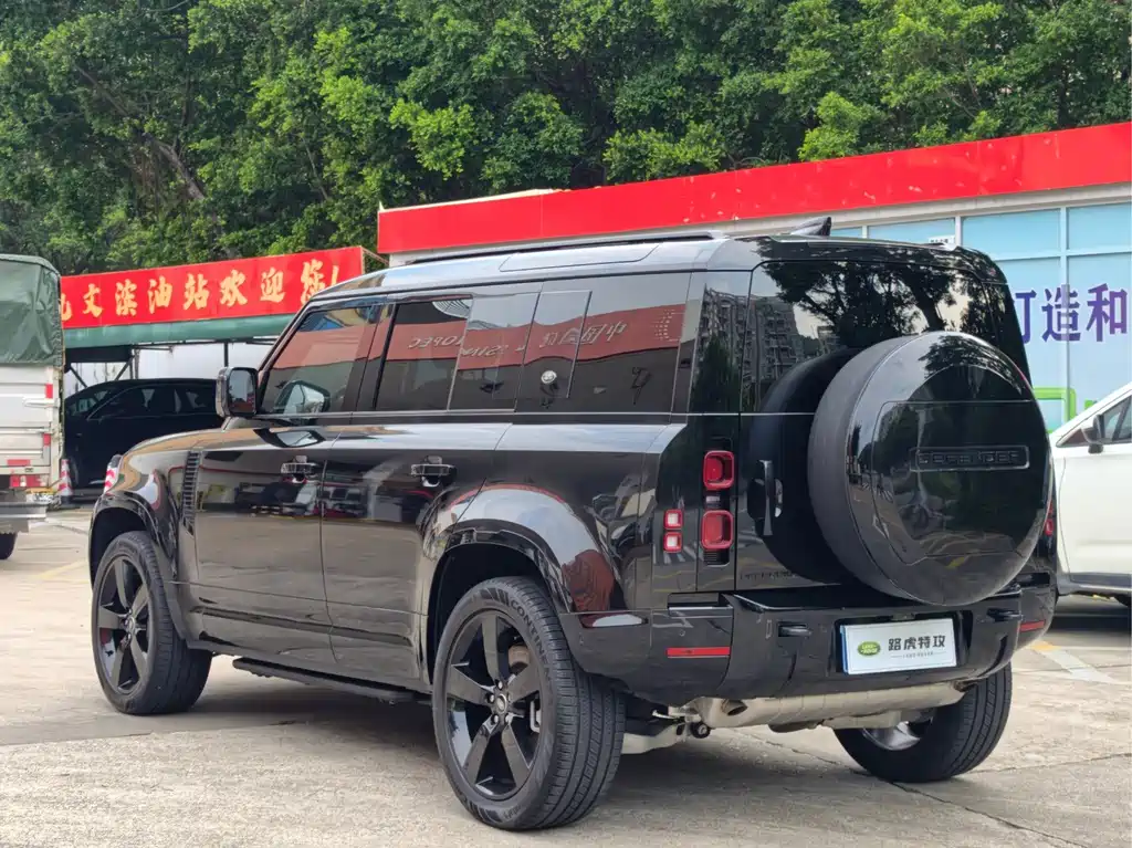 Land Rover Defender — миниатюра 11