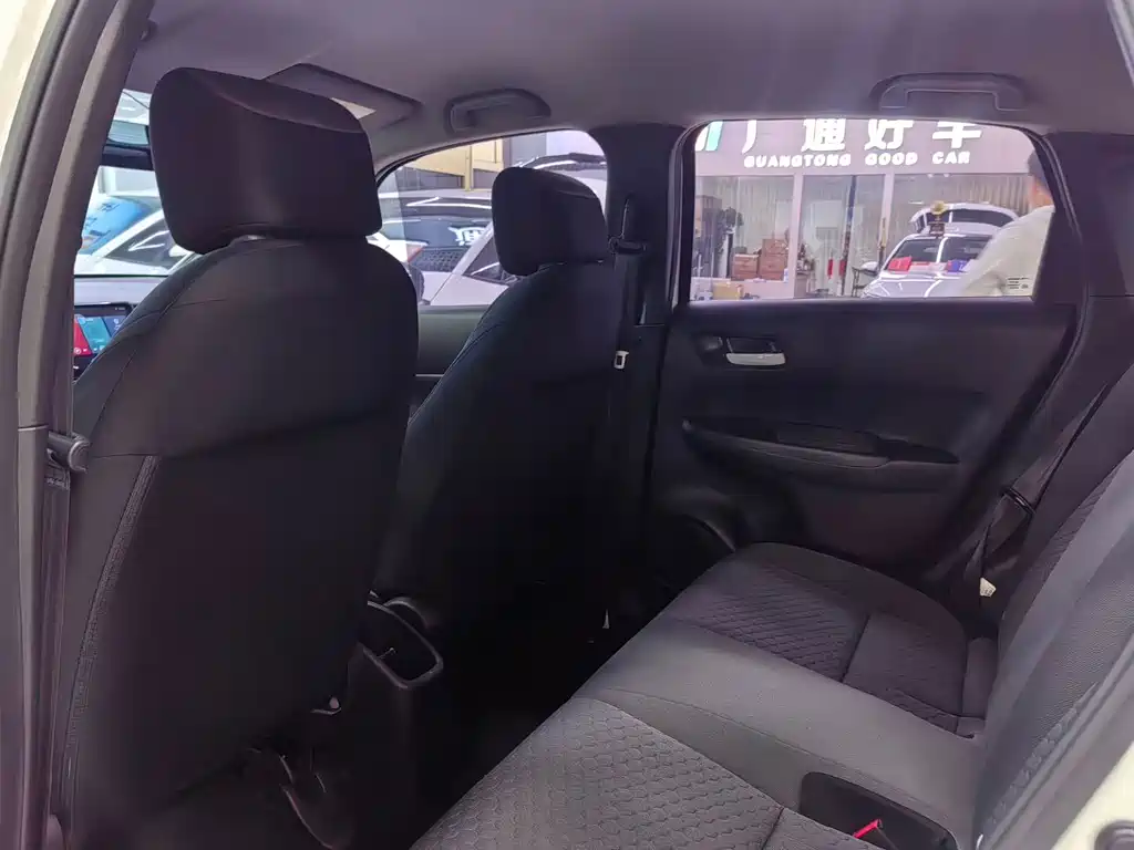 Honda Fit — миниатюра 4