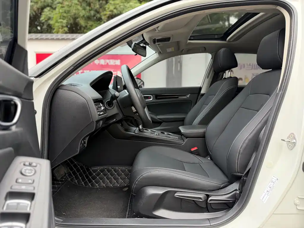 Honda Civic — миниатюра 12