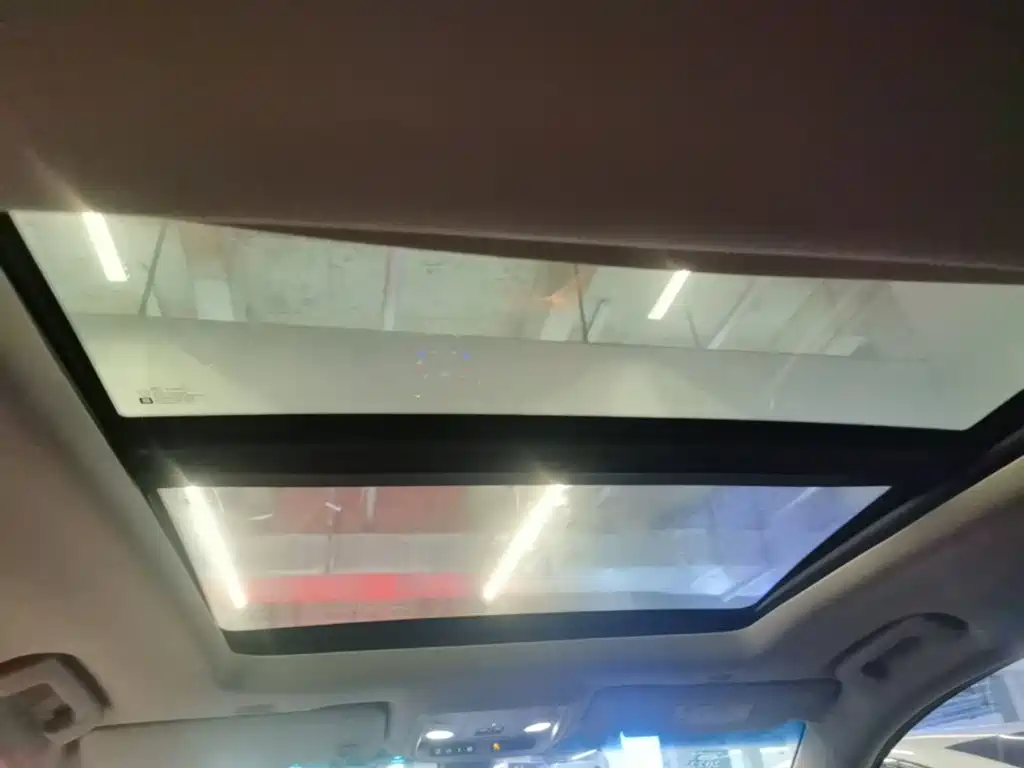 Cadillac XTS — миниатюра 18