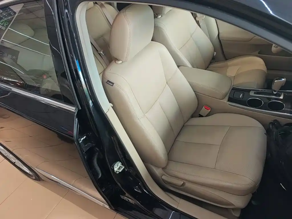 Nissan Teana — миниатюра 25