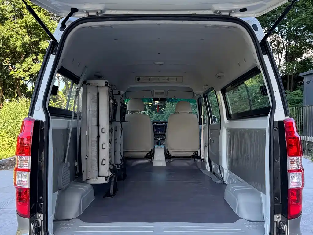 Jinbei Hiace X30L — миниатюра 10