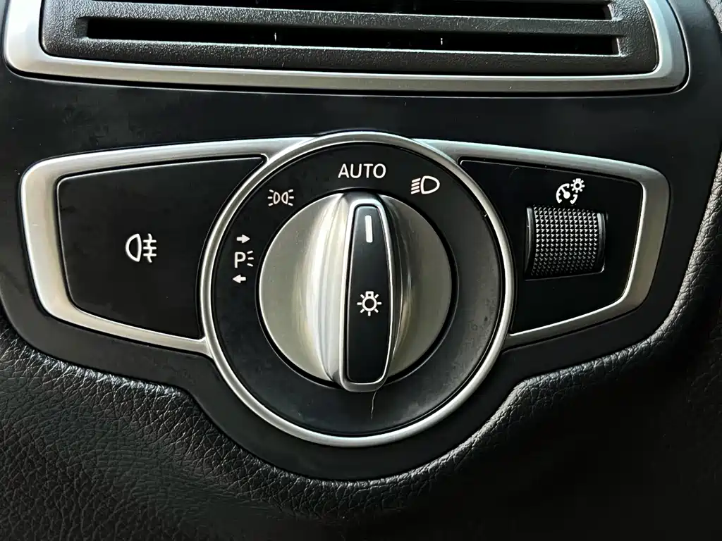 Mercedes-Benz GLC — миниатюра 14
